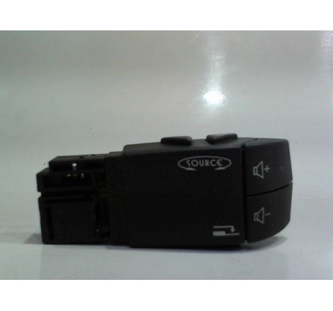 COMMANDE AUTORADIO RENAULT MASTER FG II Phase 2 -2800- CRT 2003-2006