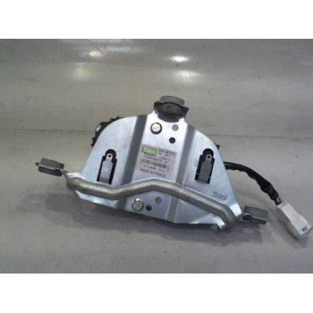 MOTEUR ESSUIE-GLACE ARRIERE RENAULT MEGANE 2001