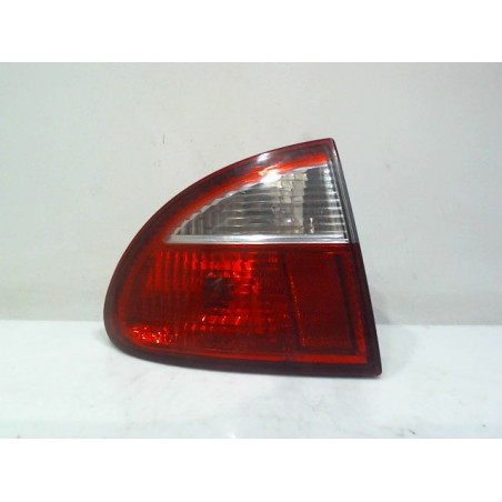 FEU ARRIERE GAUCHE  SEAT LEON 2003