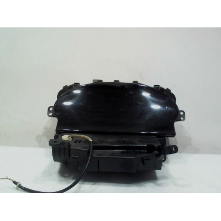 BLOC COMPTEURS TOYOTA YARIS 2001
