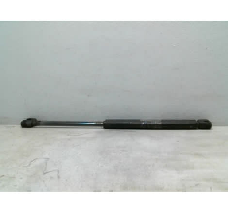 VERIN GAUCHE HAYON VOLKSWAGEN POLO 99-2001