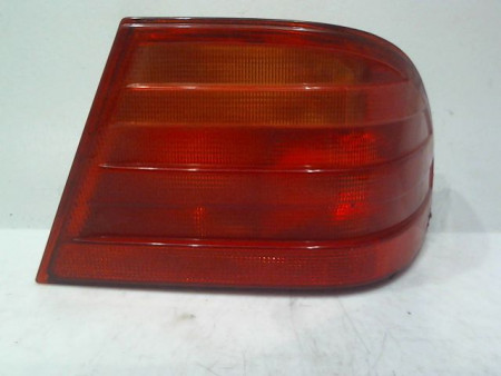FEU ARRIERE DROIT MERCEDES E290 1998