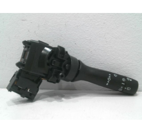 COMMANDE ESSUIE GLACE TOYOTA YARIS