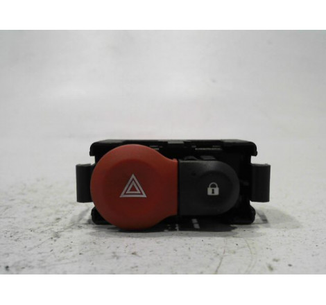 BOUTON DE WARNING RENAULT CLIO