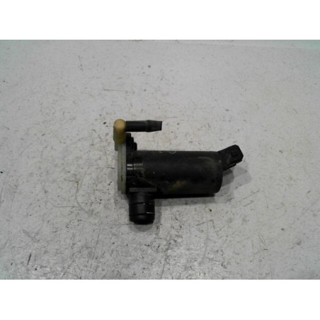POMPE LAVE-GLACE AVANT FORD FIESTA 2004