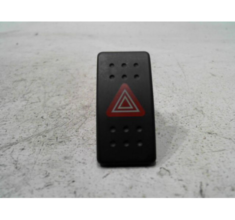 BOUTON DE WARNING SUZUKI SWIFT III 2005-2011