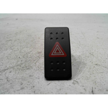 BOUTON DE WARNING SUZUKI SWIFT 2009