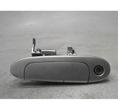 POIGNEE EXTERIEURE PORTE AVANT GAUCHE TOYOTA YARIS I Phase 2 2003-2005