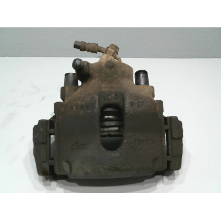 ETRIER DE FREIN AVANT DROIT TOYOTA AVENSIS 2001