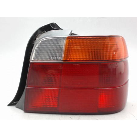 FEU ARRIERE DROIT B.M.W. SERIE 3 1999