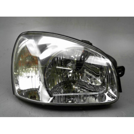 PHARE DROIT HYUNDAI SANTAFE 2005