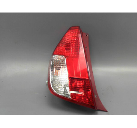 FEU ARRIERE GAUCHE  HYUNDAI I10