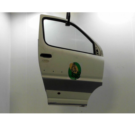 PORTE AVANT DROIT TOYOTA HI-ACE