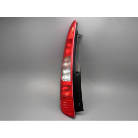 FEU ARRIERE GAUCHE  MITSUBISHI COLT 2005