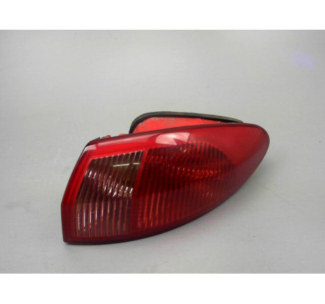 FEU ARRIERE DROIT ALFA ROMEO 147