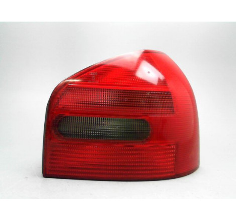 FEU ARRIERE DROIT AUDI A3