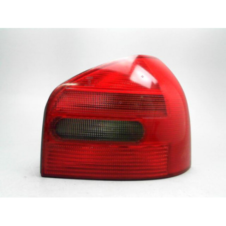 FEU ARRIERE DROIT AUDI A3 1997