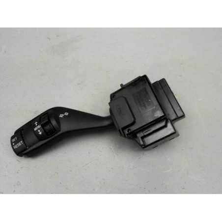 COMMANDE CLIGNOTANT FORD KUGA 2011