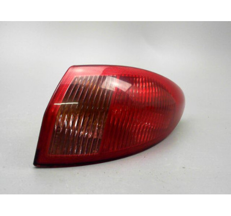 FEU ARRIERE DROIT ALFA ROMEO 147