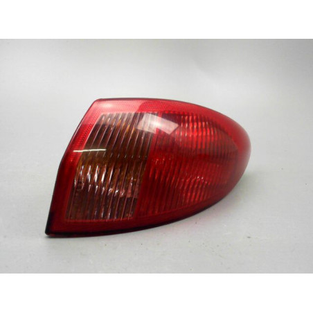 FEU ARRIERE DROIT ALFA ROMEO 147 2003