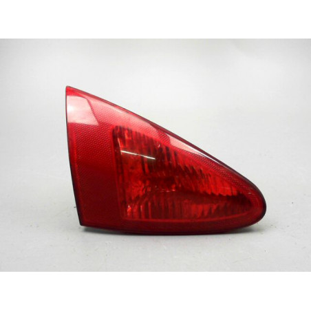 FEU ARRIERE INTERIEUR GAUCHE ALFA ROMEO 147 2003