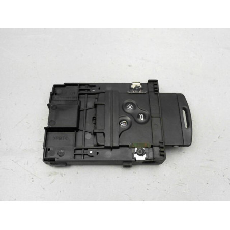 LECTEUR DE CARTE RENAULT MEGANE 2012