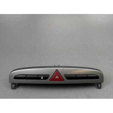 BOUTON DE WARNING PEUGEOT 308 2009