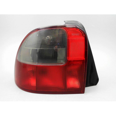 FEU ARRIERE GAUCHE  ROVER 45 2000