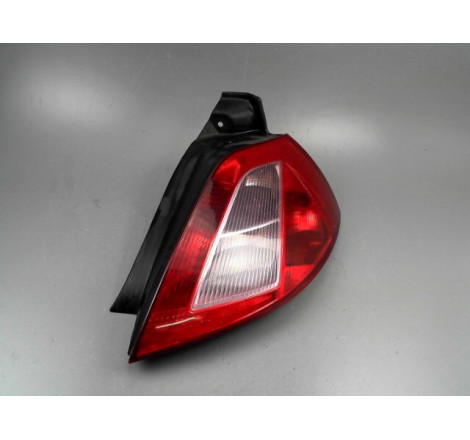 FEU ARRIERE DROIT RENAULT MEGANE