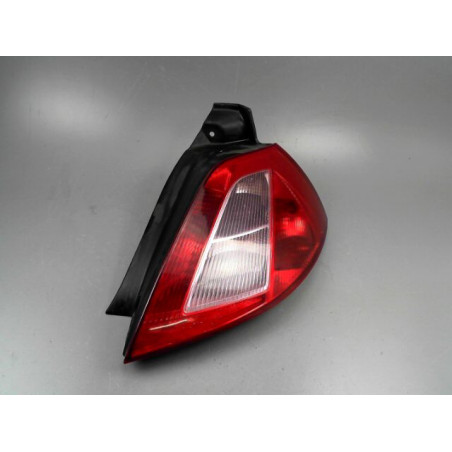 FEU ARRIERE DROIT RENAULT MEGANE 2004