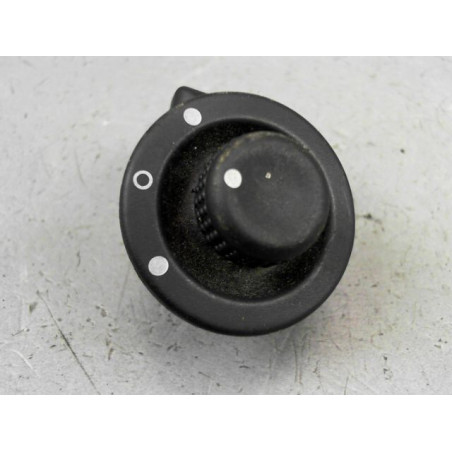 CARENAGE RETROVISEUR EXTERIEUR GAUCHE RENAULT MEGANE 2006