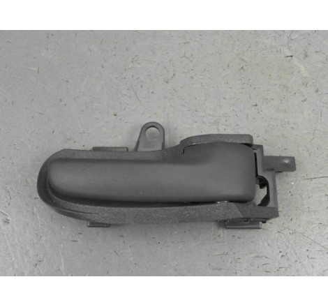 POIGNEE INTERIEURE PORTE AVANT DROIT PEUGEOT 107
