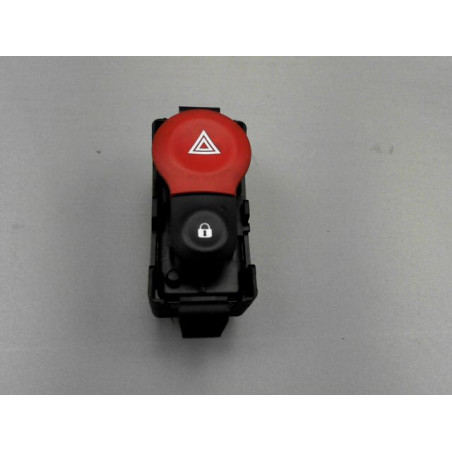 BOUTON DE WARNING RENAULT KANGOO 2010