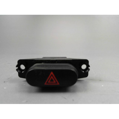 BOUTON DE WARNING HYUNDAI I10 2009