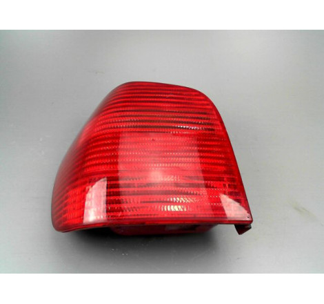 FEU ARRIERE GAUCHE  VOLKSWAGEN POLO III Phase 2 (6N) 1999-2001