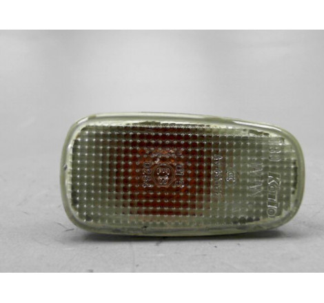 REPETITEUR AILE GAUCHE TOYOTA PRIUS
