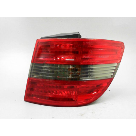 FEU ARRIERE DROIT MERCEDES CLASSE B 2005