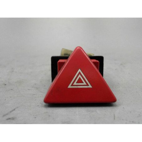 BOUTON DE WARNING KIA PICANTO 2010