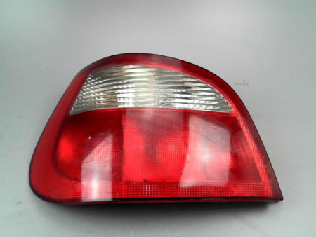 FEU ARRIERE GAUCHE  RENAULT MEGANE 2000