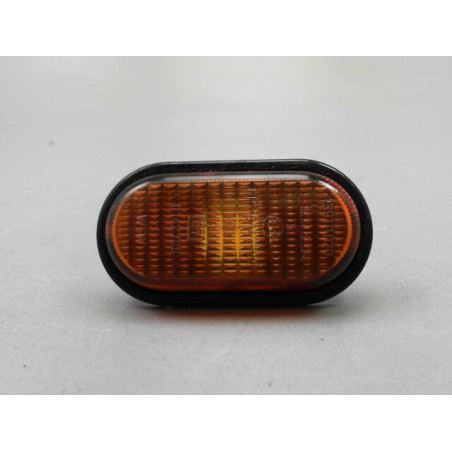 REPETITEUR AILE DROIT RENAULT MEGANE 1997