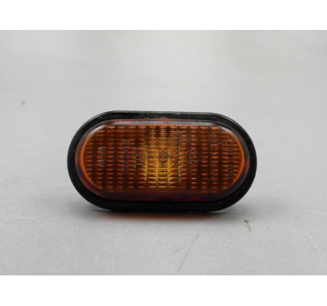 REPETITEUR AILE GAUCHE RENAULT MEGANE