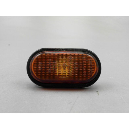 REPETITEUR AILE GAUCHE RENAULT MEGANE 1997