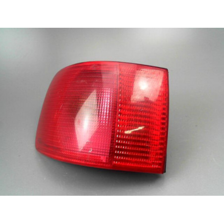 FEU ARRIERE GAUCHE  AUDI A6 1998