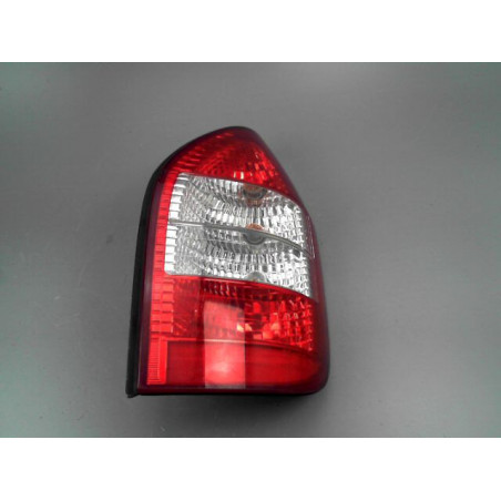 FEU ARRIERE DROIT OPEL ZAFIRA 2003