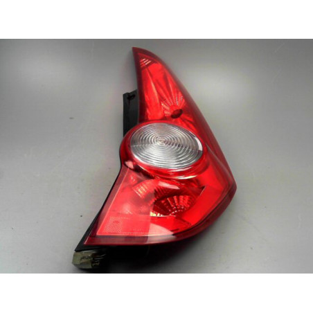 FEU ARRIERE DROIT OPEL AGILA 2010