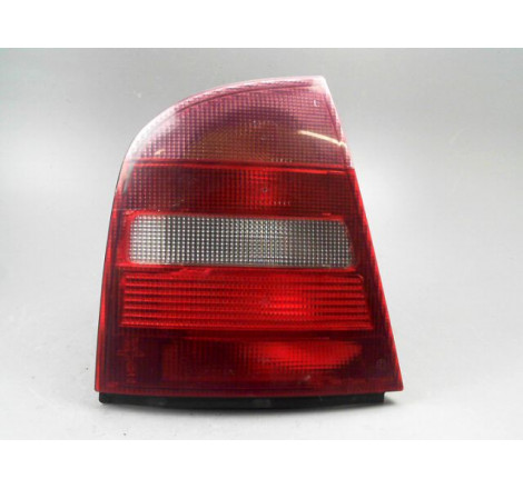 FEU ARRIERE GAUCHE  SKODA OCTAVIA I Phase 1 (1U) 1997-2000