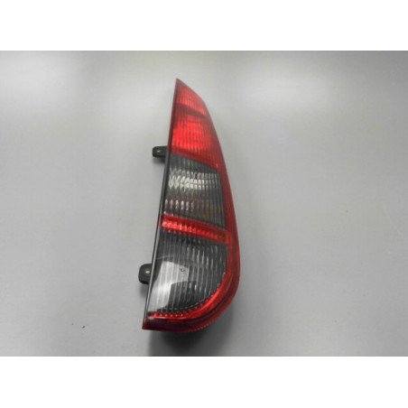 FEU ARRIERE DROIT FORD FOCUS 2005