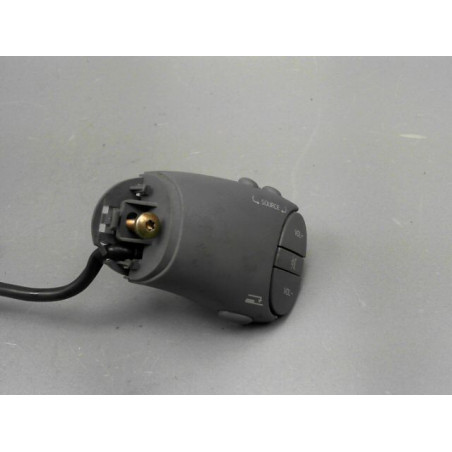 COMMANDE AUTORADIO RENAULT TWINGO 2004