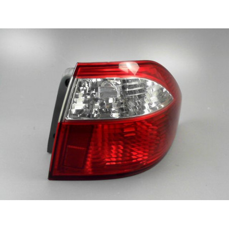 FEU ARRIERE DROIT MAZDA 626 2000