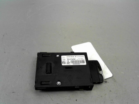 LECTEUR DE CARTE RENAULT LATITUDE 2013